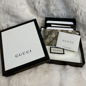Gucci Beige/Ebony GG Supreme Canvas Bee Card Holder Wallet